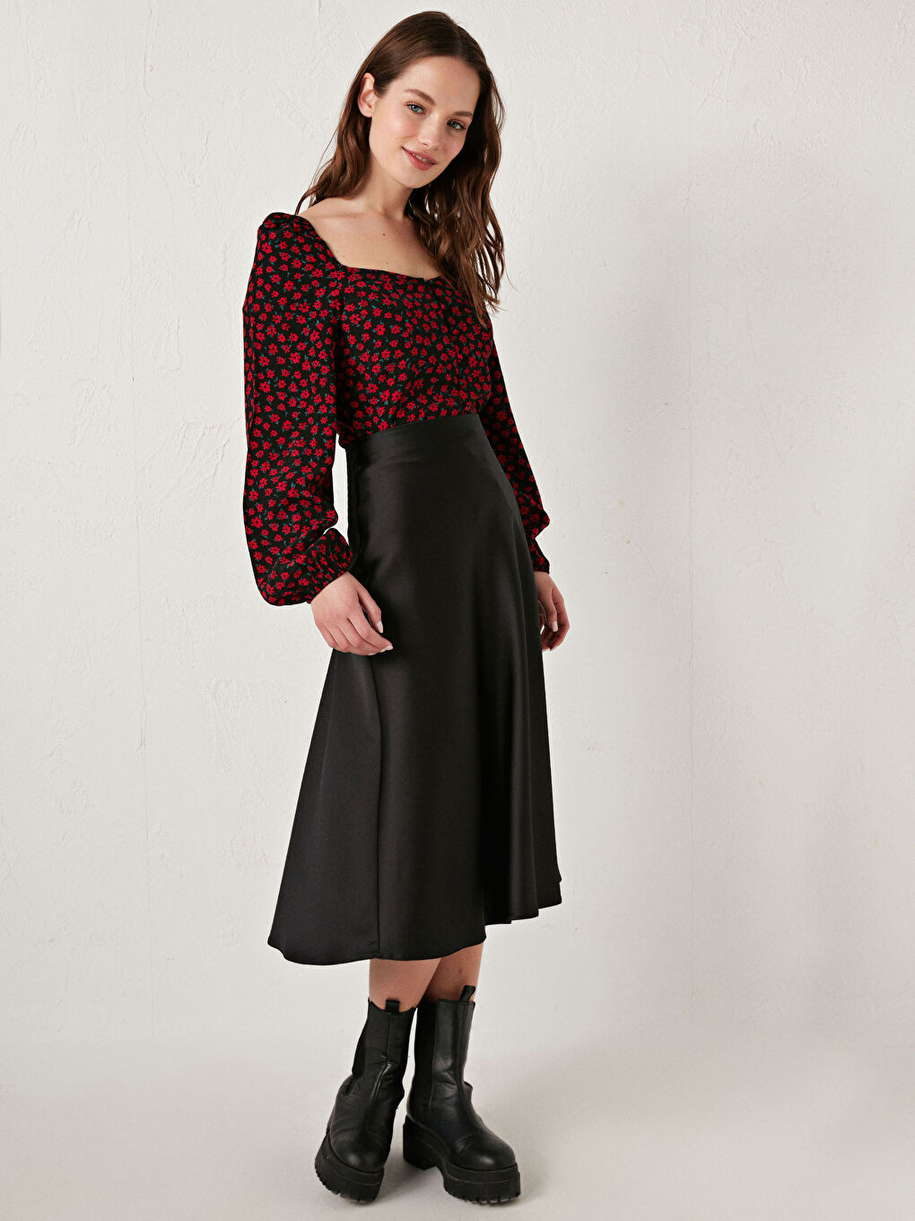 Siyah Desenli Balon Kol Viskon Bluz-3