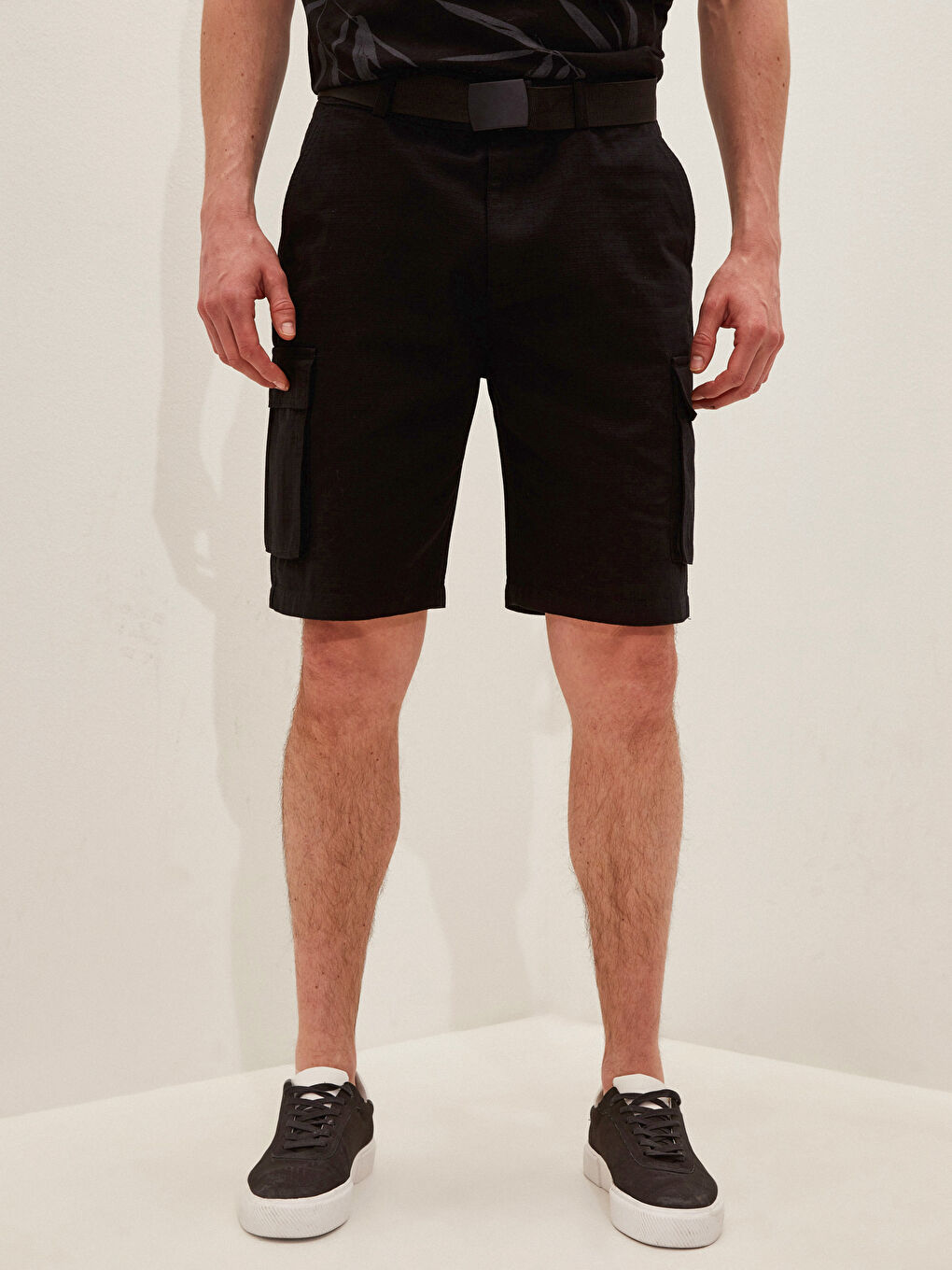 Ерлерге арналған тар пішім саржа карго шорты-3