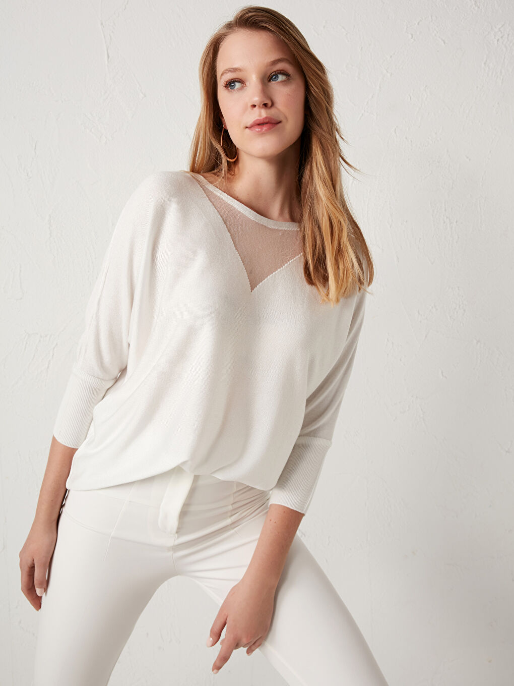 Ekru Kayık Yaka Sim Detaylı İnce Kazak-1