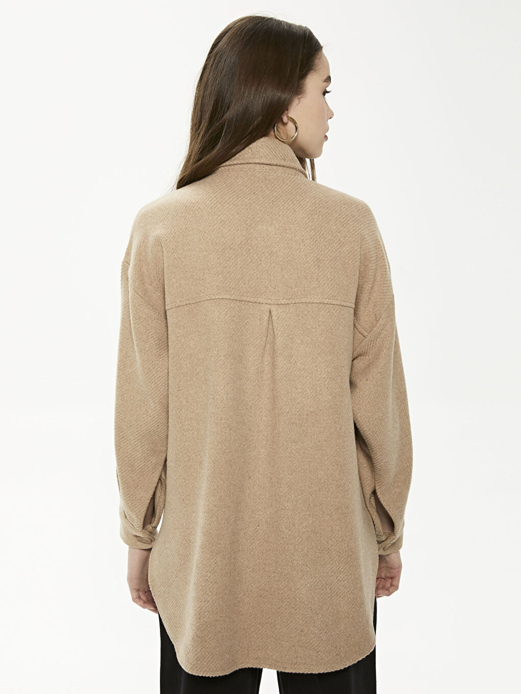 Рубашка Женская Оверсайз С Длинным Рукавом Прямого Кроя С Деталями Кармана-4