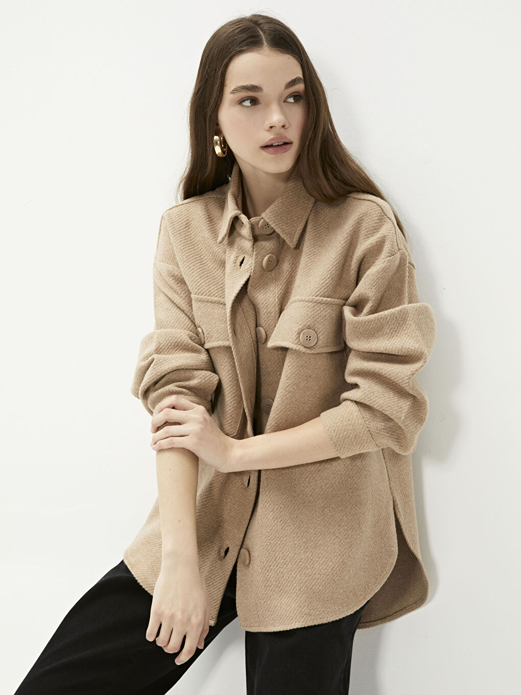 Рубашка Женская Оверсайз С Длинным Рукавом Прямого Кроя С Деталями Кармана-3