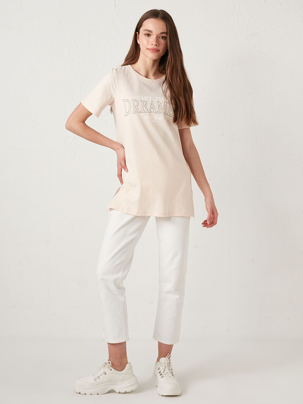 Женская футболка из хлопка с коротким рукавом, круглым вырезом и принтом-2