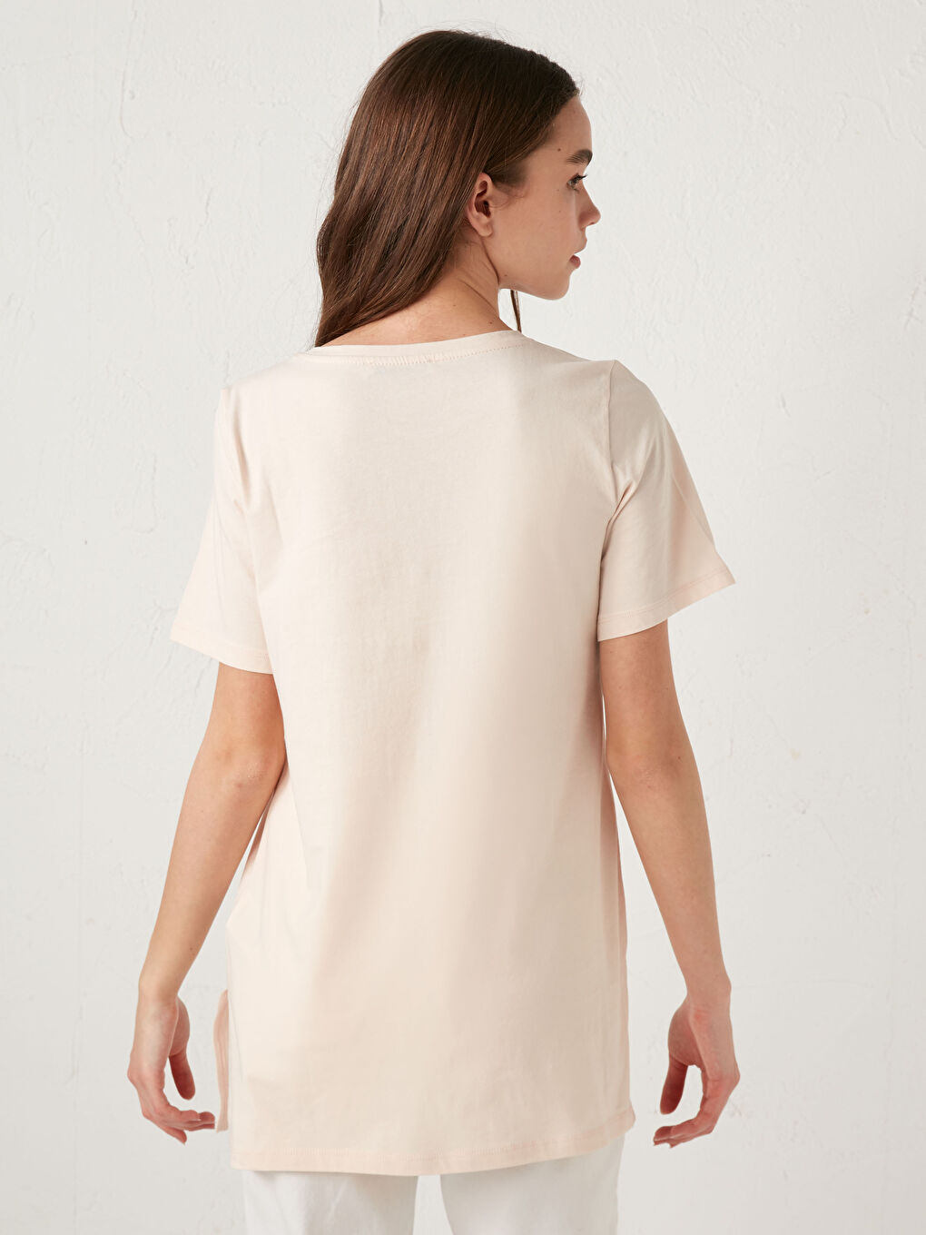 Женская футболка из хлопка с коротким рукавом, круглым вырезом и принтом-4