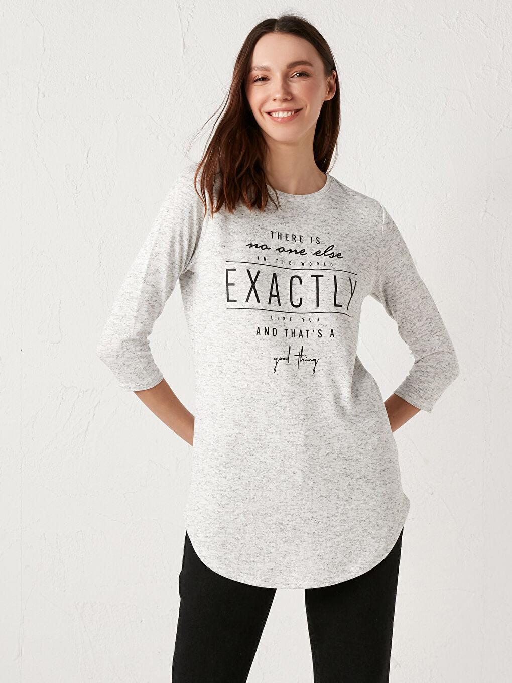 T-shirt imprimé avec slogan à col rond