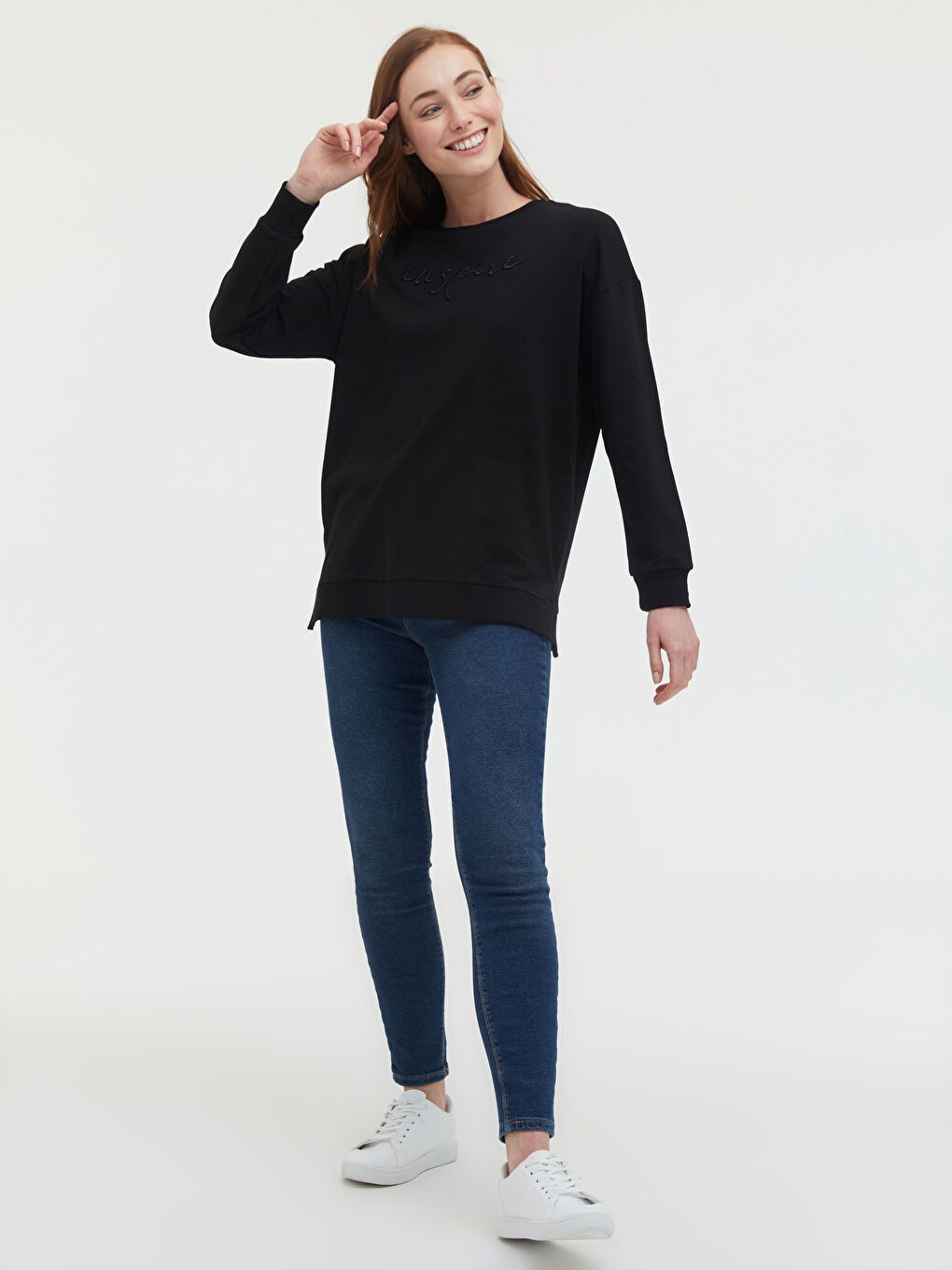 Siyah Bisiklet Yaka Slogan Nakışlı Sweatshirt-2