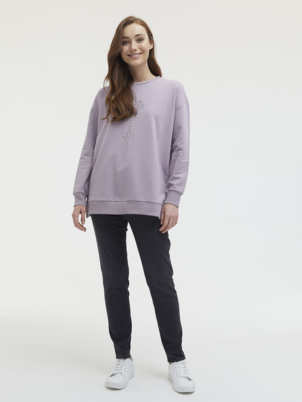 LCWAIKIKI Basic Mat Lila Bisiklet Yaka Çiçek Desenli Sweatshirt - 1