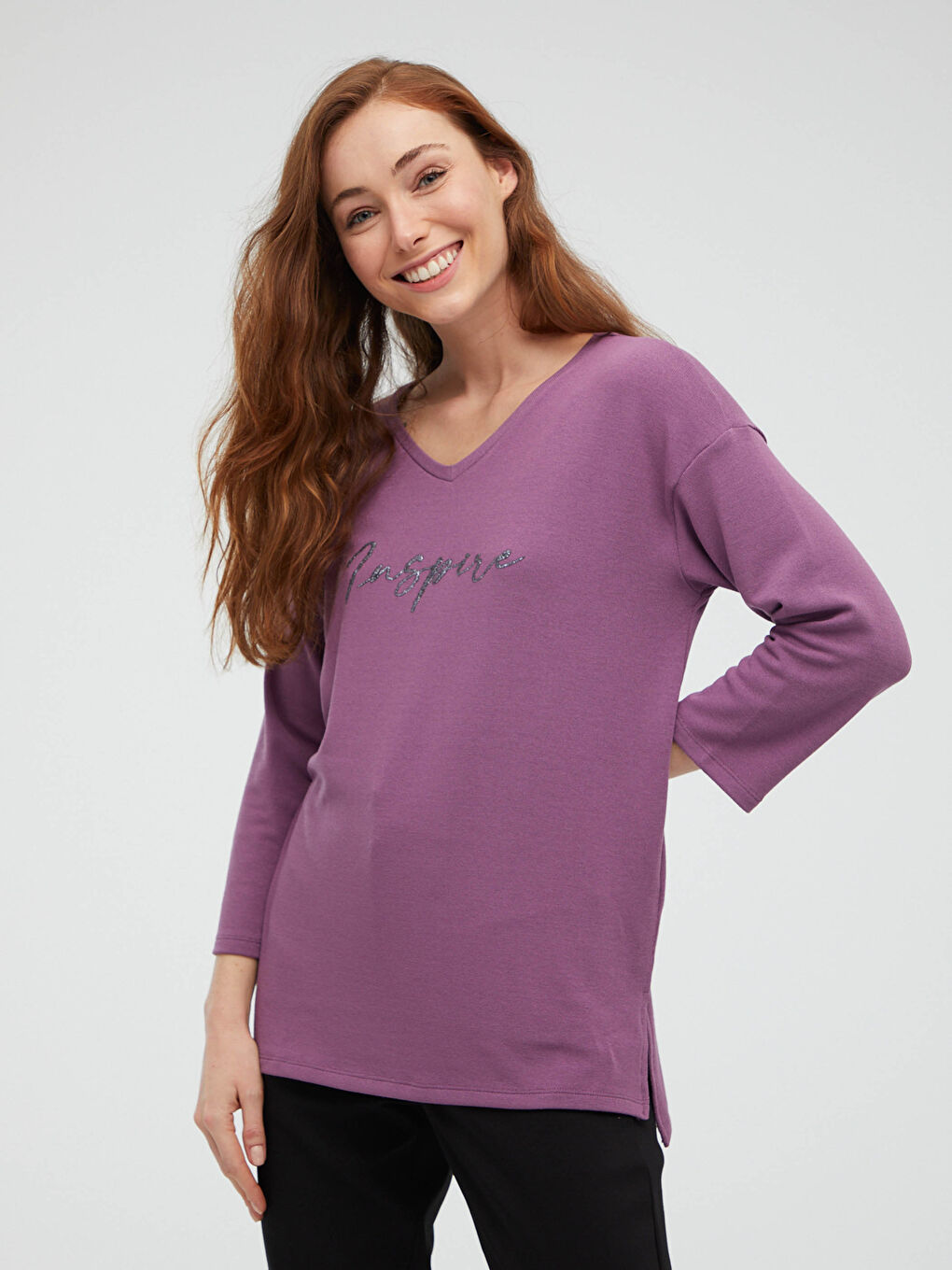 T-shirt pour Femmes à Imprimé Lettre avec Encolure en V-4