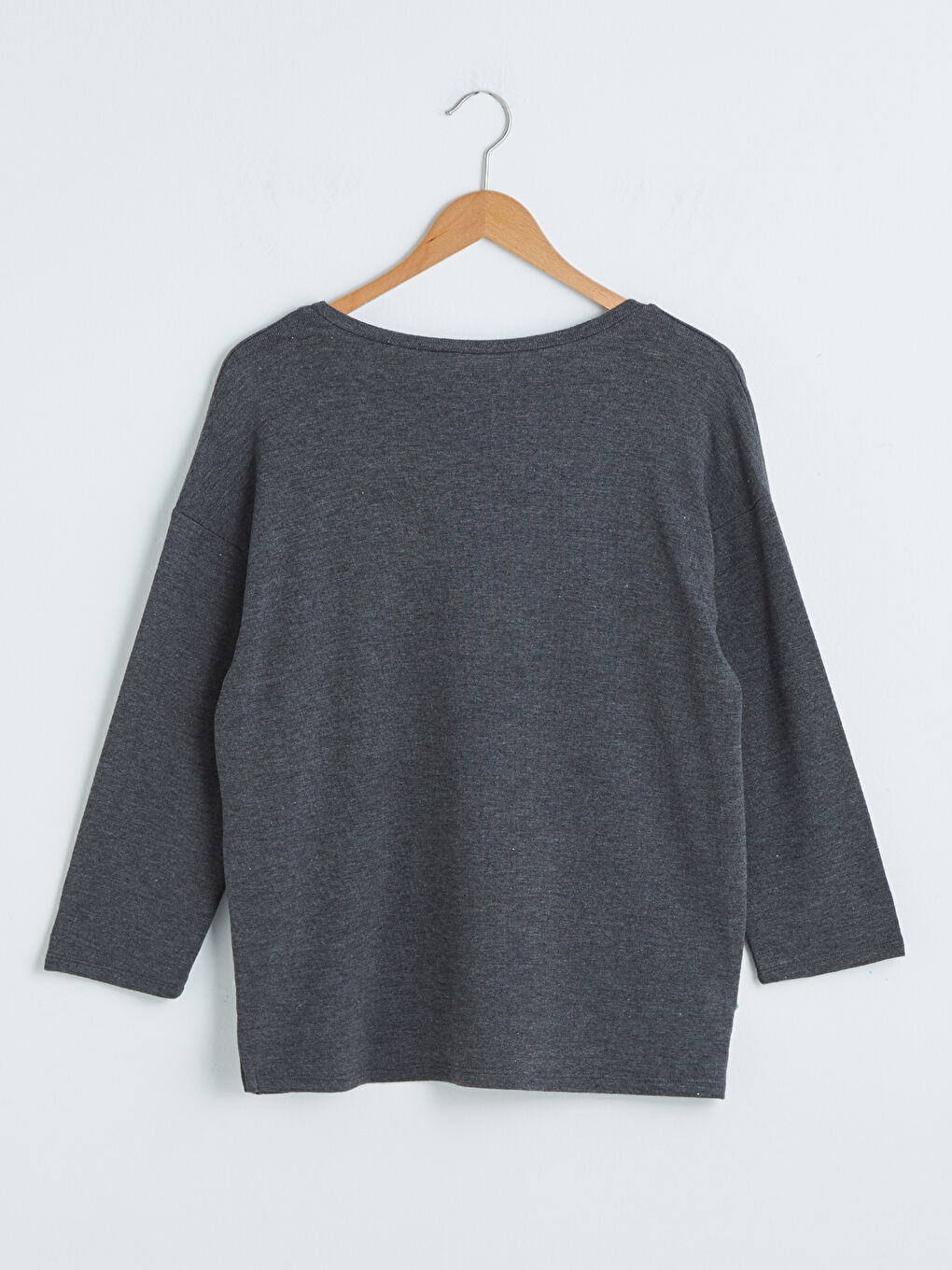 Футболка з V-подібним вирізом із принтом кам'яного метелика-7