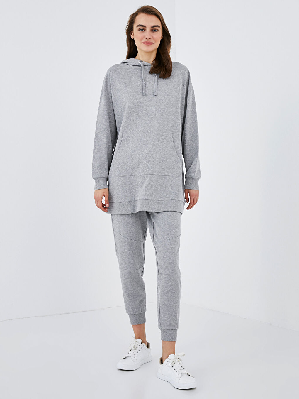Baumwoll-Sweatshirt-Tunika für Damen mit Kapuze-1