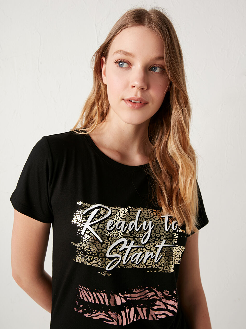 Siyah Slogan Baskılı Bisiklet Yaka Tişört-1