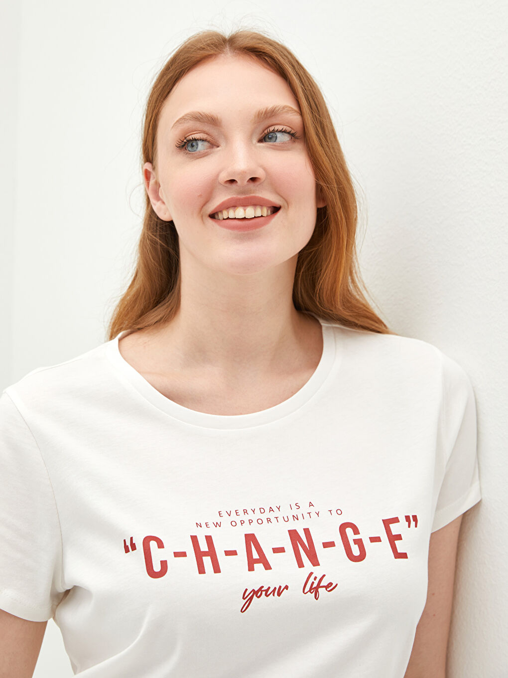 Beyaz Slogan Baskılı Bisiklet Yaka Tişört-3