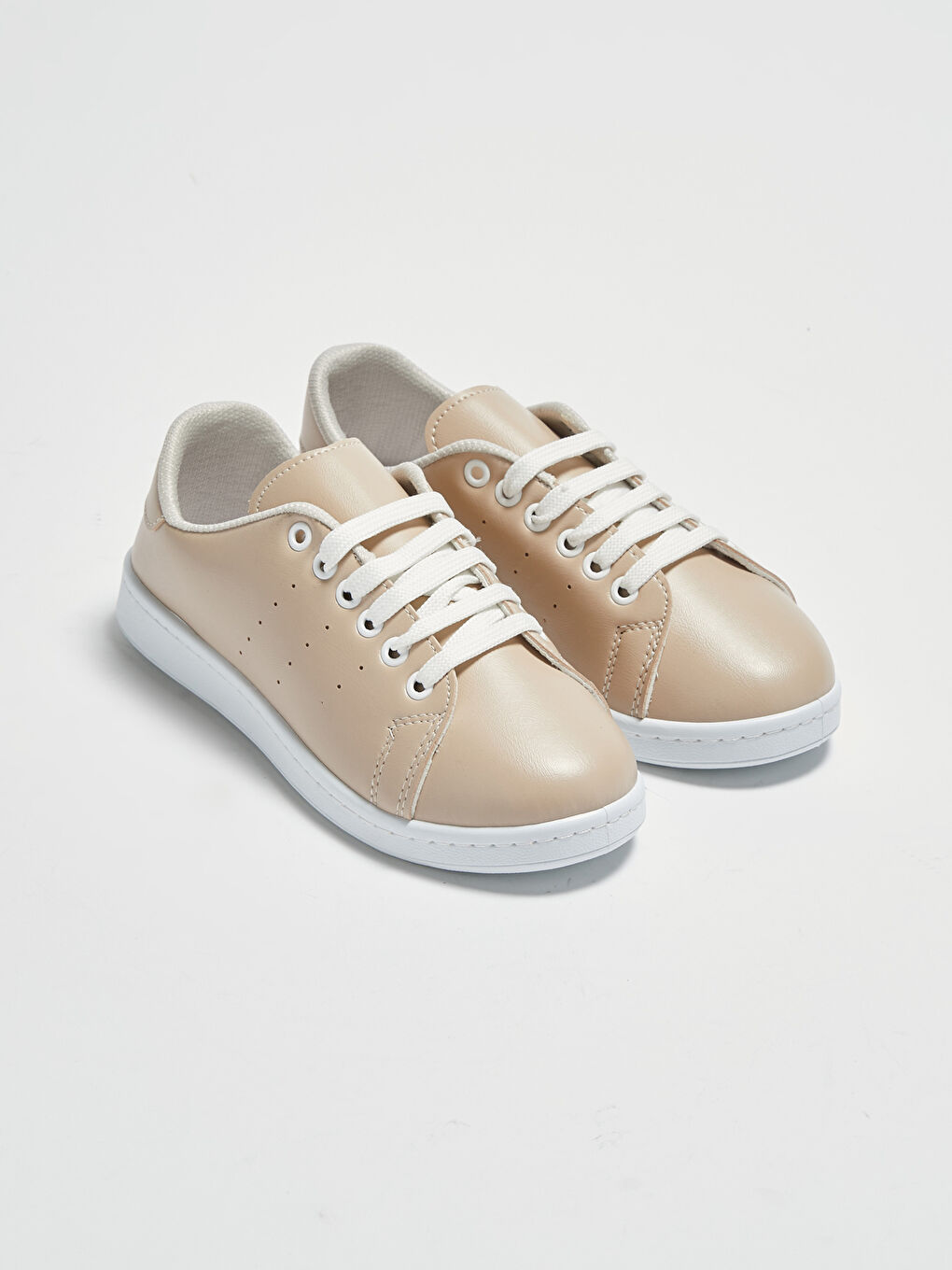 Женские кроссовки из искусственной кожи