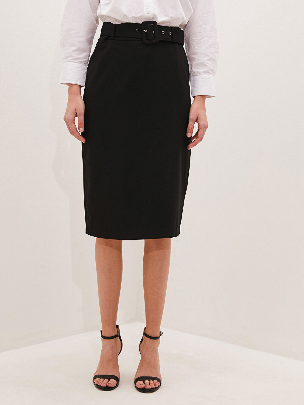 Belt Detail Short Skirt-2