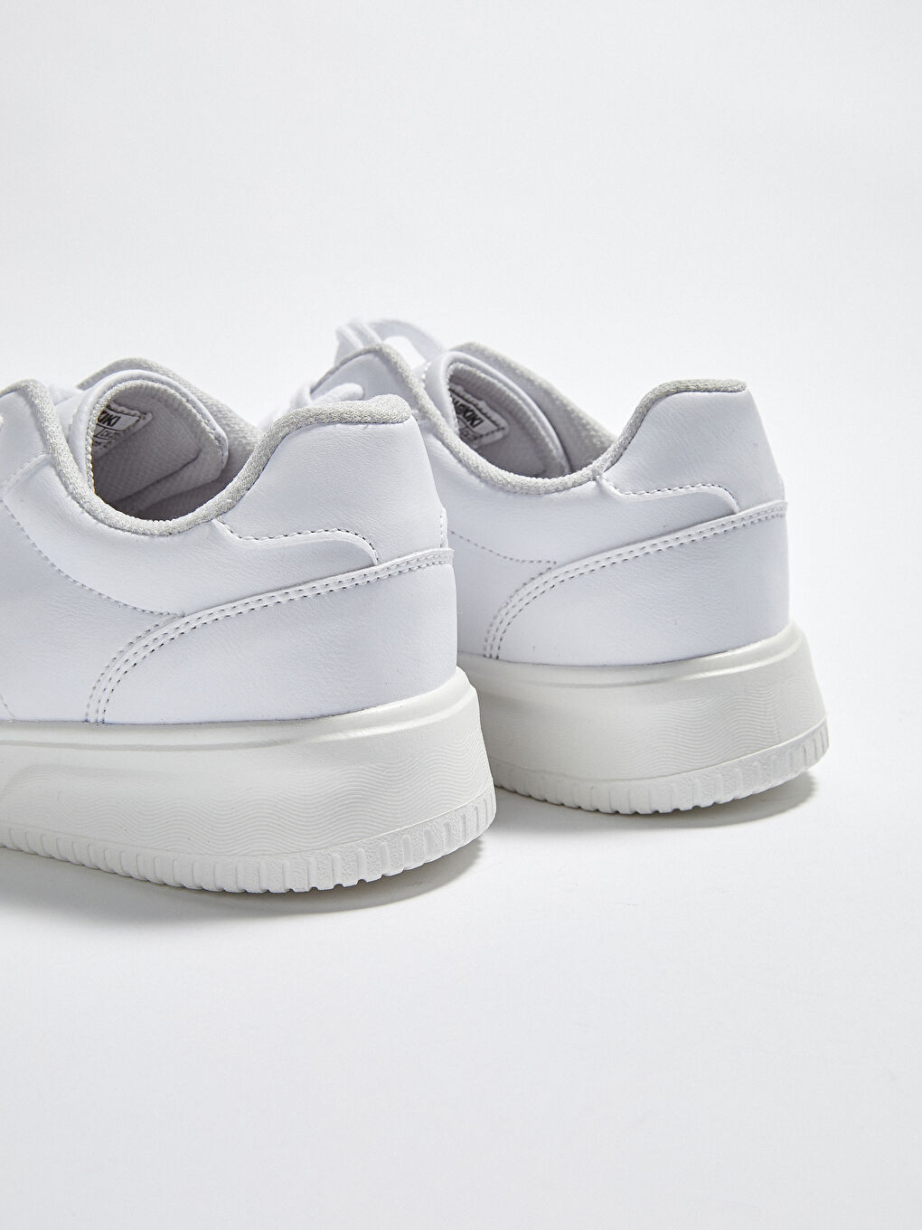 Beyaz Bağcıklı Günlük Kadın Spor Ayakkabı-5