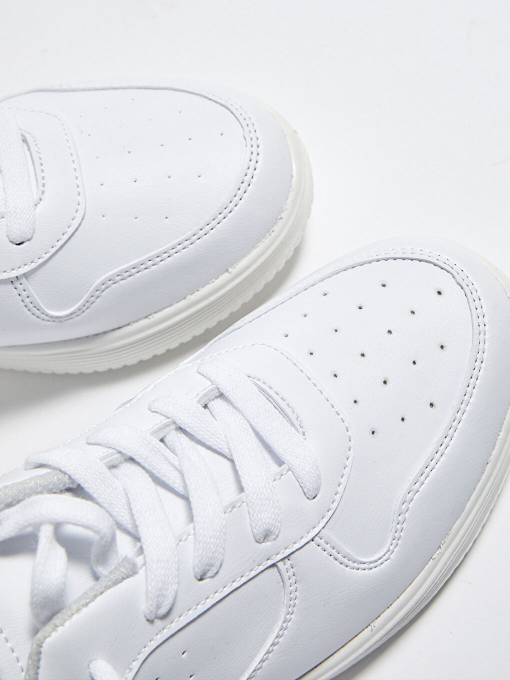 Beyaz Bağcıklı Günlük Kadın Spor Ayakkabı-6