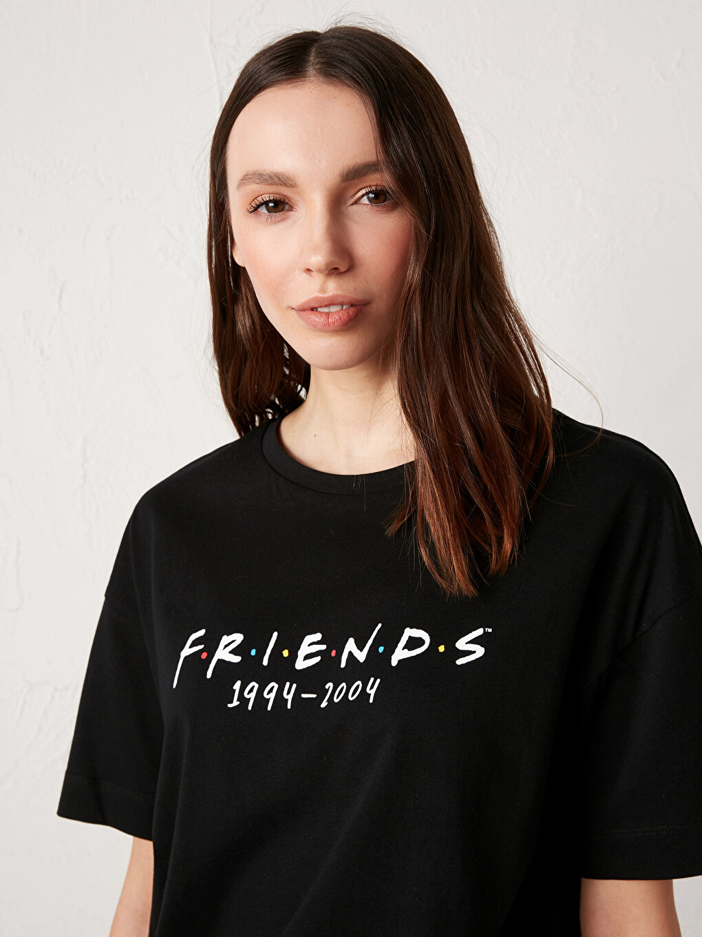 Siyah Bisiklet Yaka Friends Baskılı Pamuklu Tişört-3