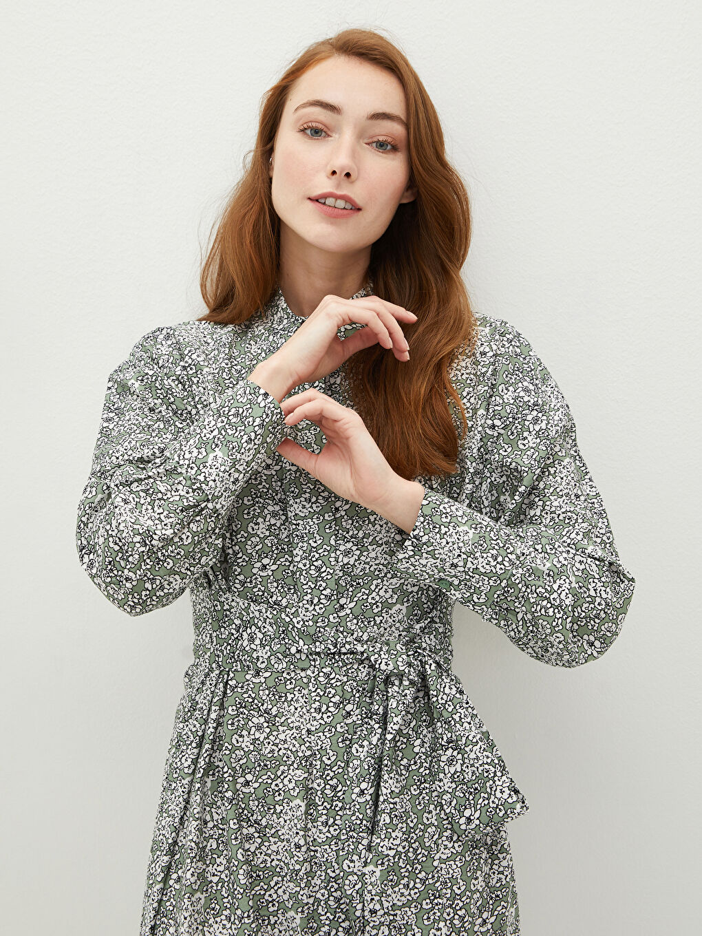 Yeşil Gömlek Yaka Desenli Uzun Kollu Beli Kuşaklı Kadın Elbise