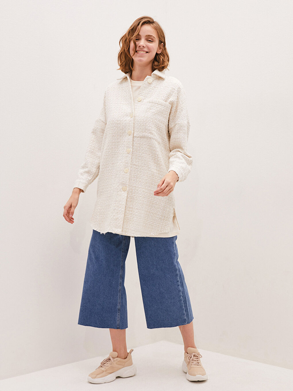 Beyaz Kendinden Desenli Uzun Kollu Kadın Gömlek Tunik-2