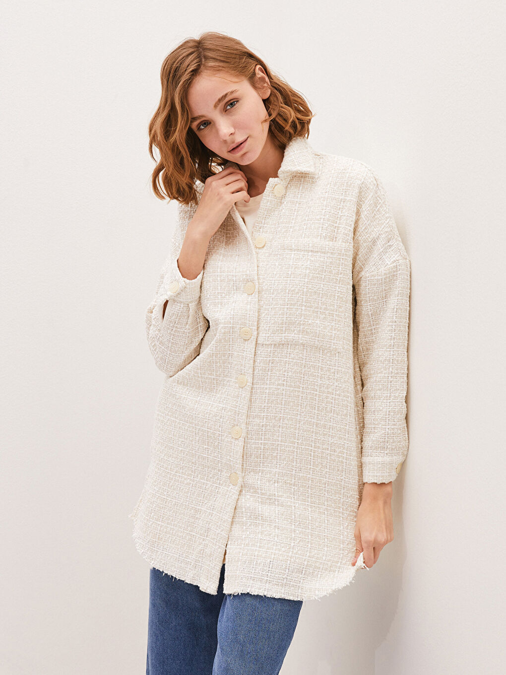 Beyaz Kendinden Desenli Uzun Kollu Kadın Gömlek Tunik-1