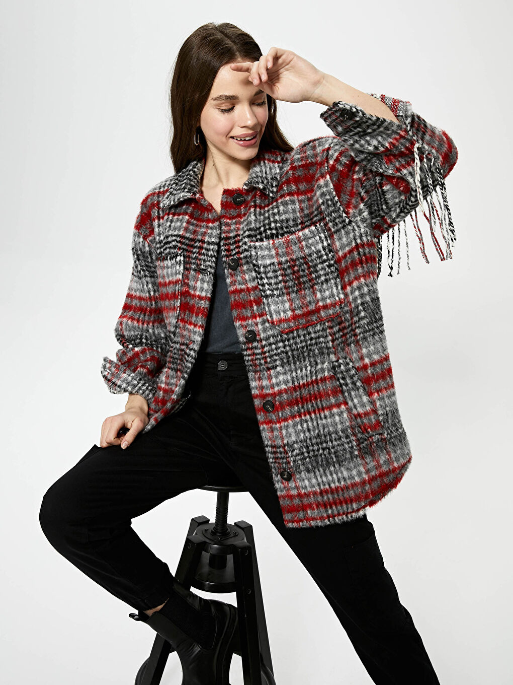 Kırmızı Gömlek Yaka Cep Detaylı Ekose Uzun Kollu Kadın Kaşe Kaban