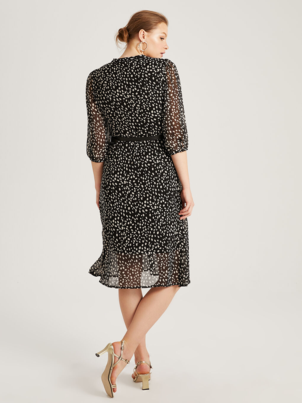 Siyah Kemerli Balon Kol Desenli Elbise-4