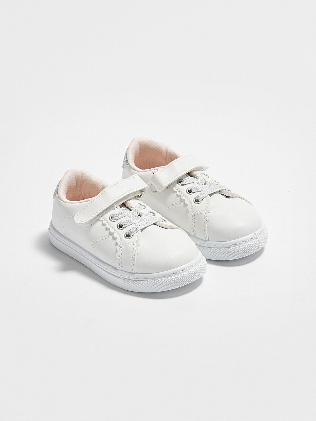 Beyaz Kız Bebek Cırt Cırtlı Sneaker Ayakkabı