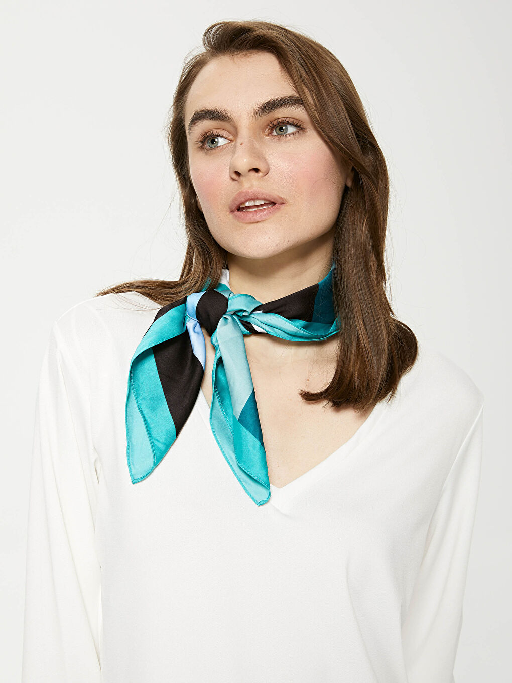 Yeşil Desenli Saten Bandana-1