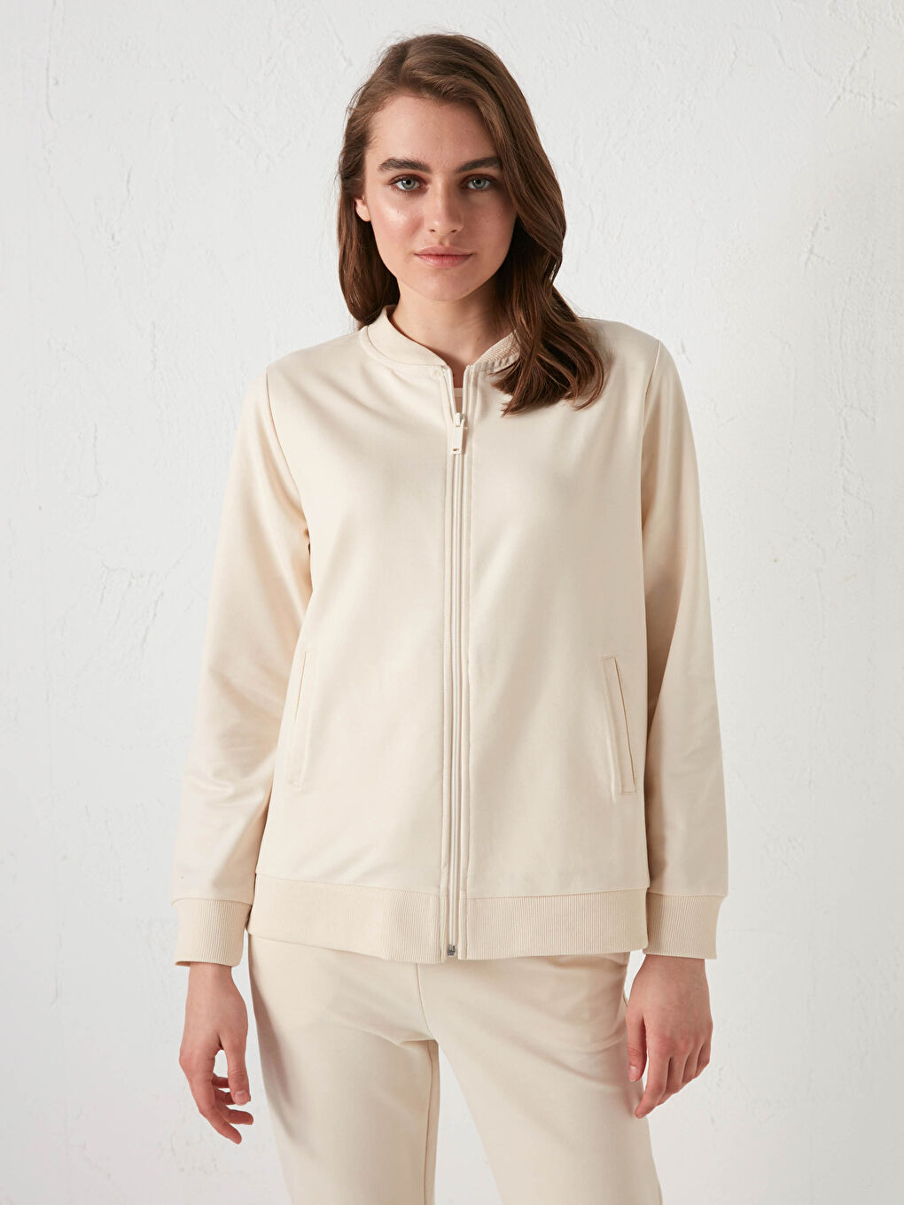 Ekru Kolej Yaka Düz Uzun Kollu Kadın Hırka-1