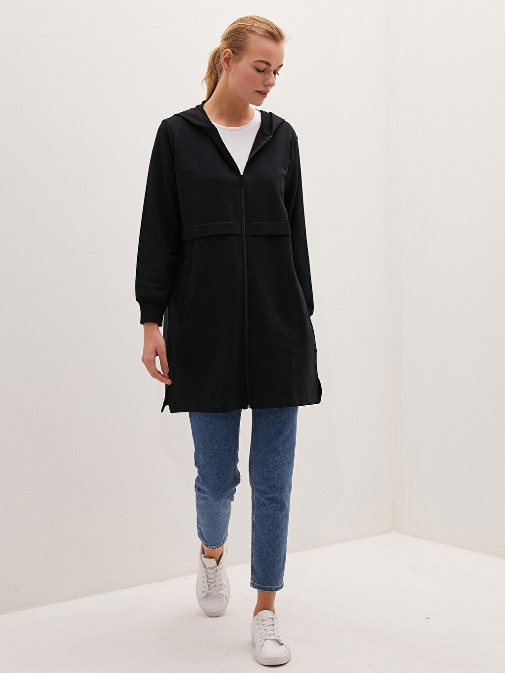 Hooded Collar Straight Zipper Closure Long Sleeve Women's Cardigan-3