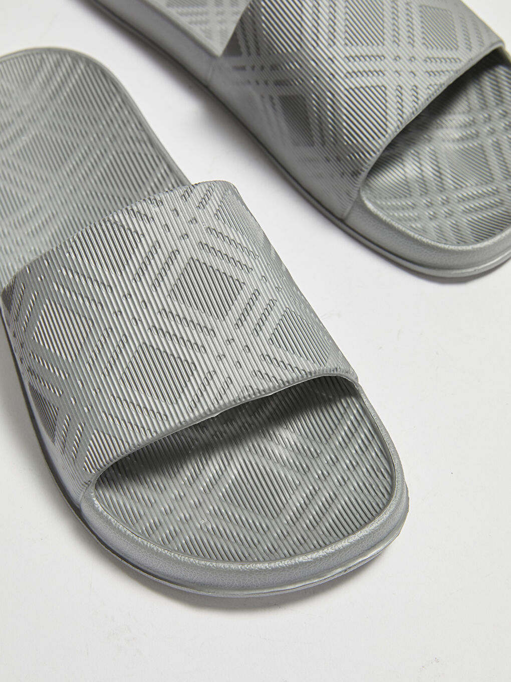 Single-Band Women's Slippers-6