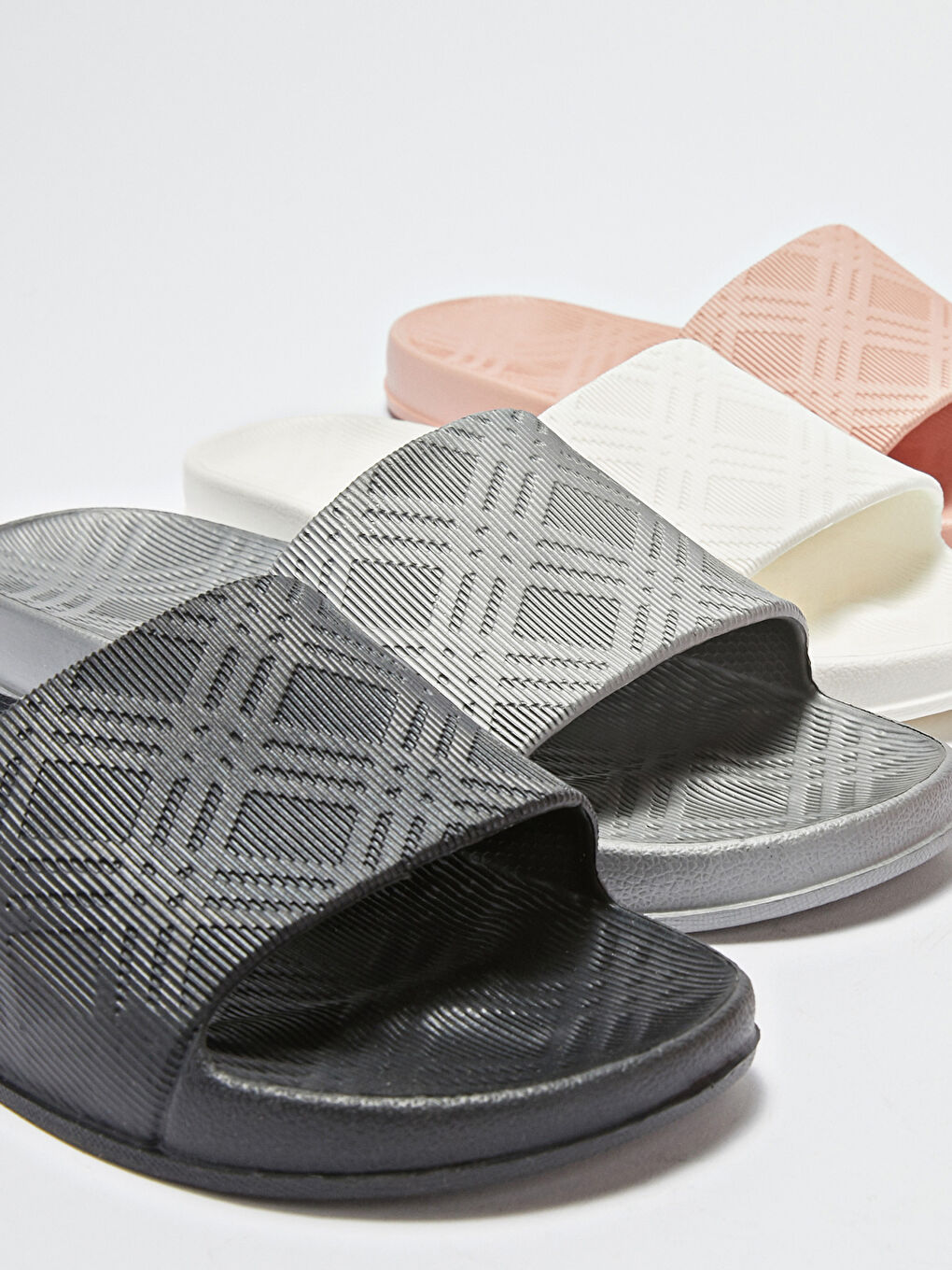 Single-Band Women's Slippers-1