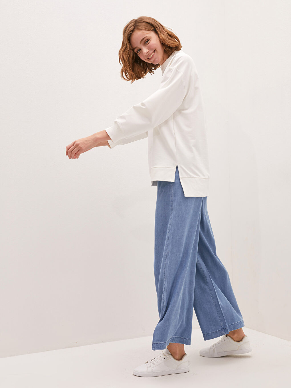 İndigo Beli Lastikli Bol Fit Geniş Paça Kadın Jean Pantolon-2