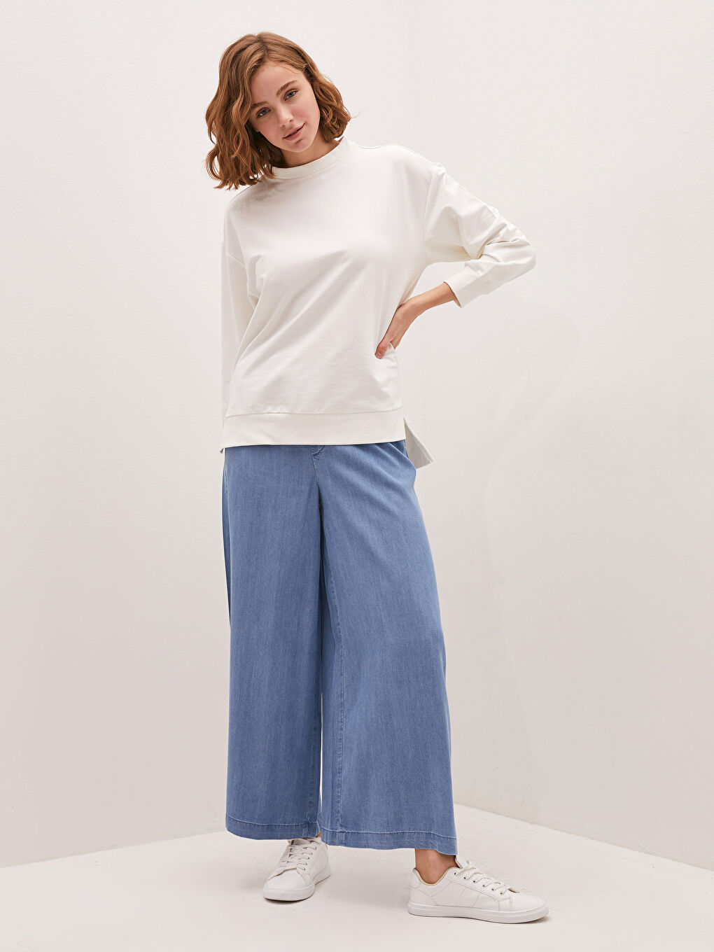 İndigo Beli Lastikli Bol Fit Geniş Paça Kadın Jean Pantolon