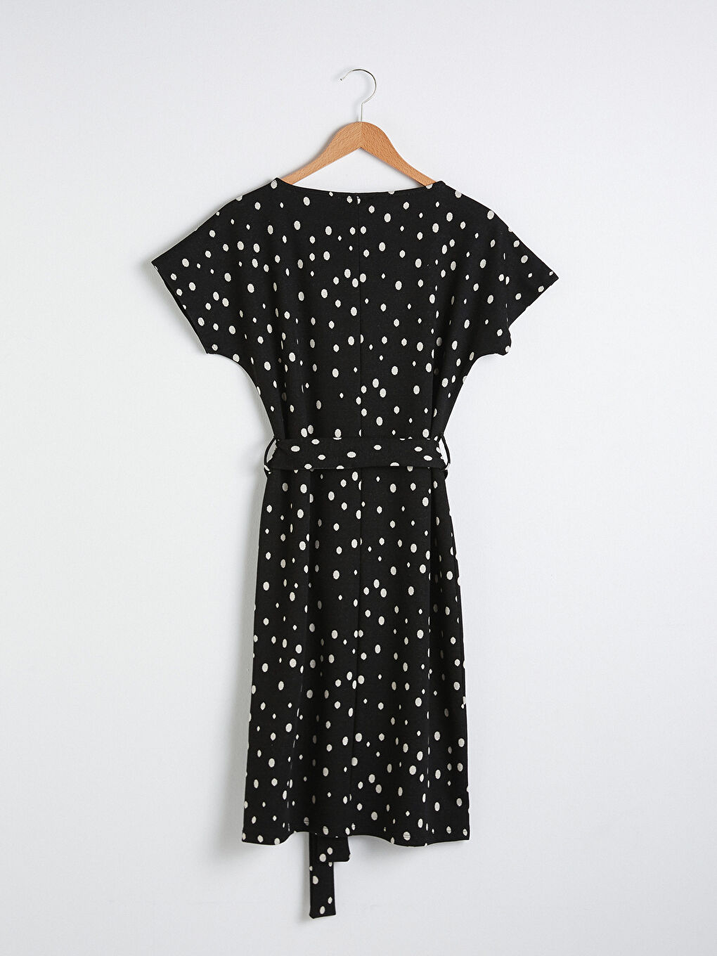 Rochie Midi cu Buline și Curea în Talie-7