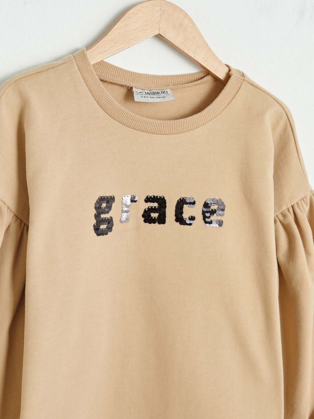 Bej Bisiklet Yaka Pul İşlemeli Uzun Kollu Kız Çocuk Sweatshirt-2