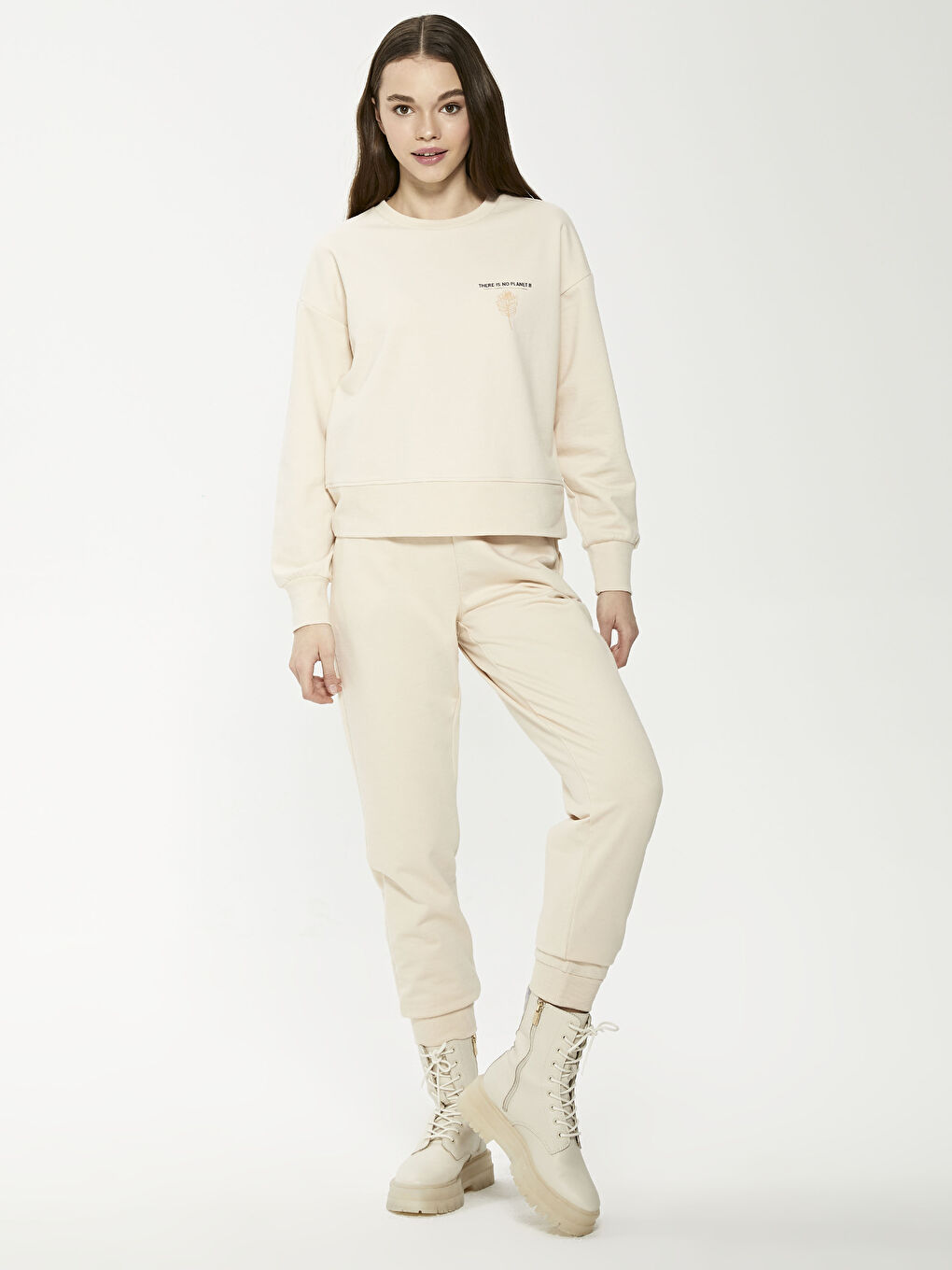 Sweat-shirt à manches longues imprimé avec slogan et col rond pour Femmes-1