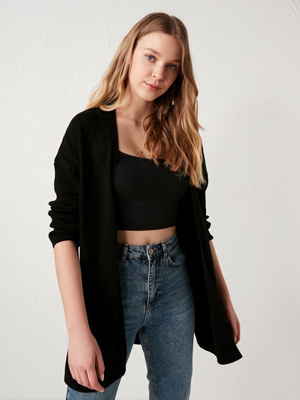 Self Patterned Thin V Neck Knitwear Cardigan