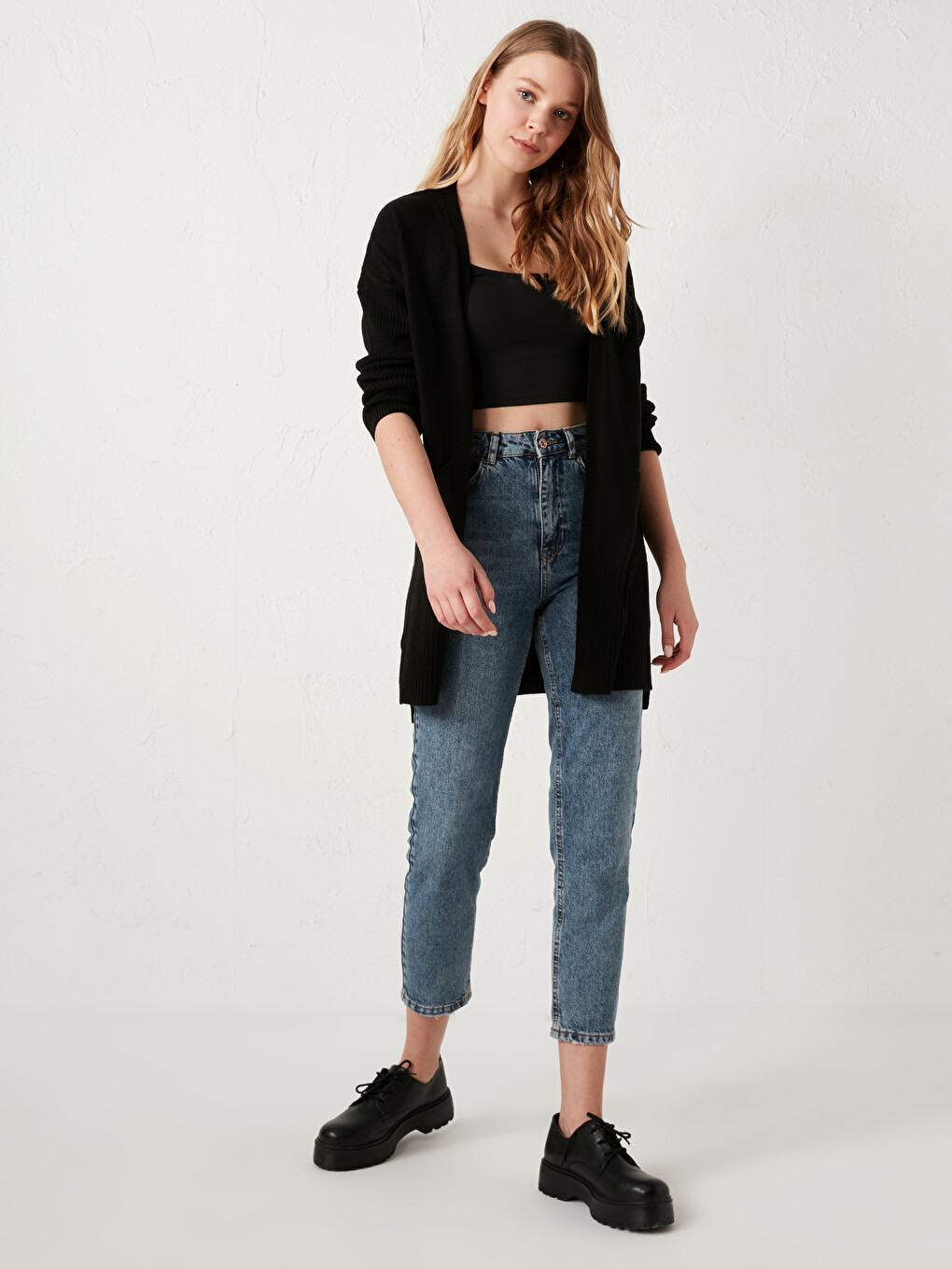 Self Patterned Thin V Neck Knitwear Cardigan-2