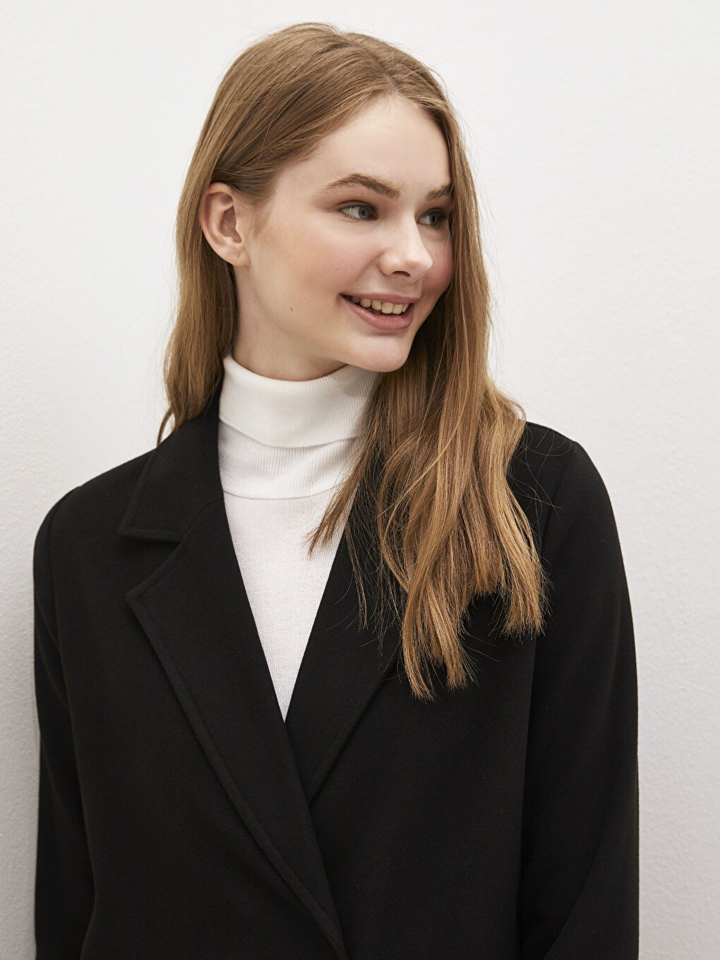 Siyah Ceket Yaka Düz Uzun Kollu Kalın Kadın Kaşe Kaban-3