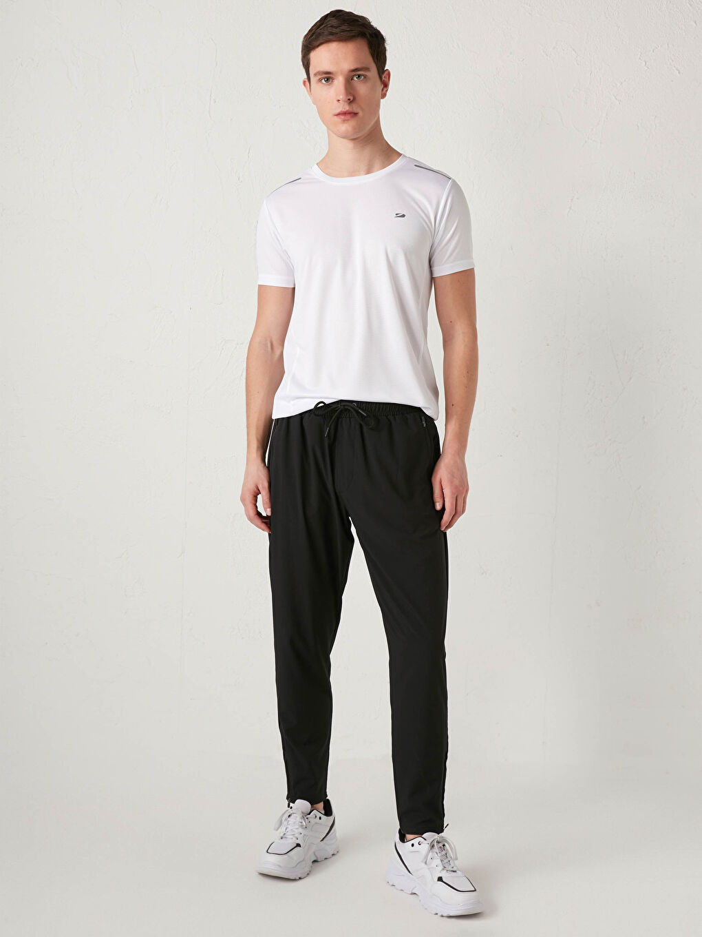 Siyah Standart Kalıp Aktif Spor Erkek Eşofman Altı