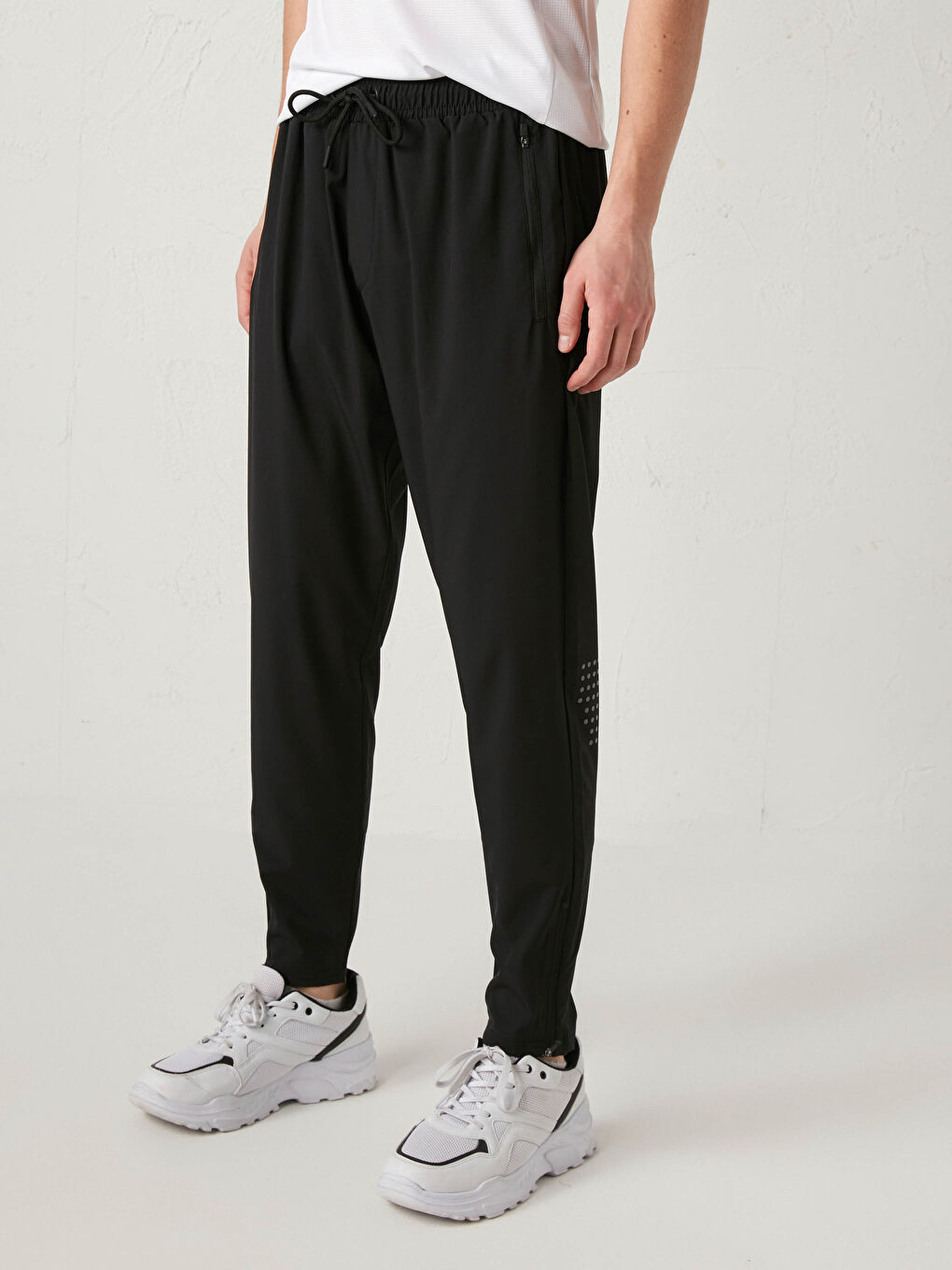 Siyah Standart Kalıp Aktif Spor Erkek Eşofman Altı-2