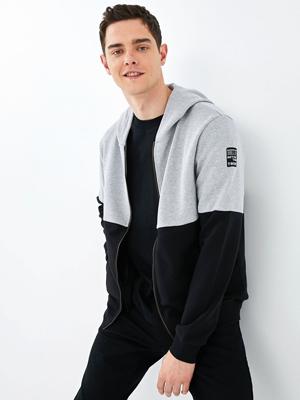 Gri Kapüşonlu Uzun Kollu Erkek Fermuarlı Sweatshirt