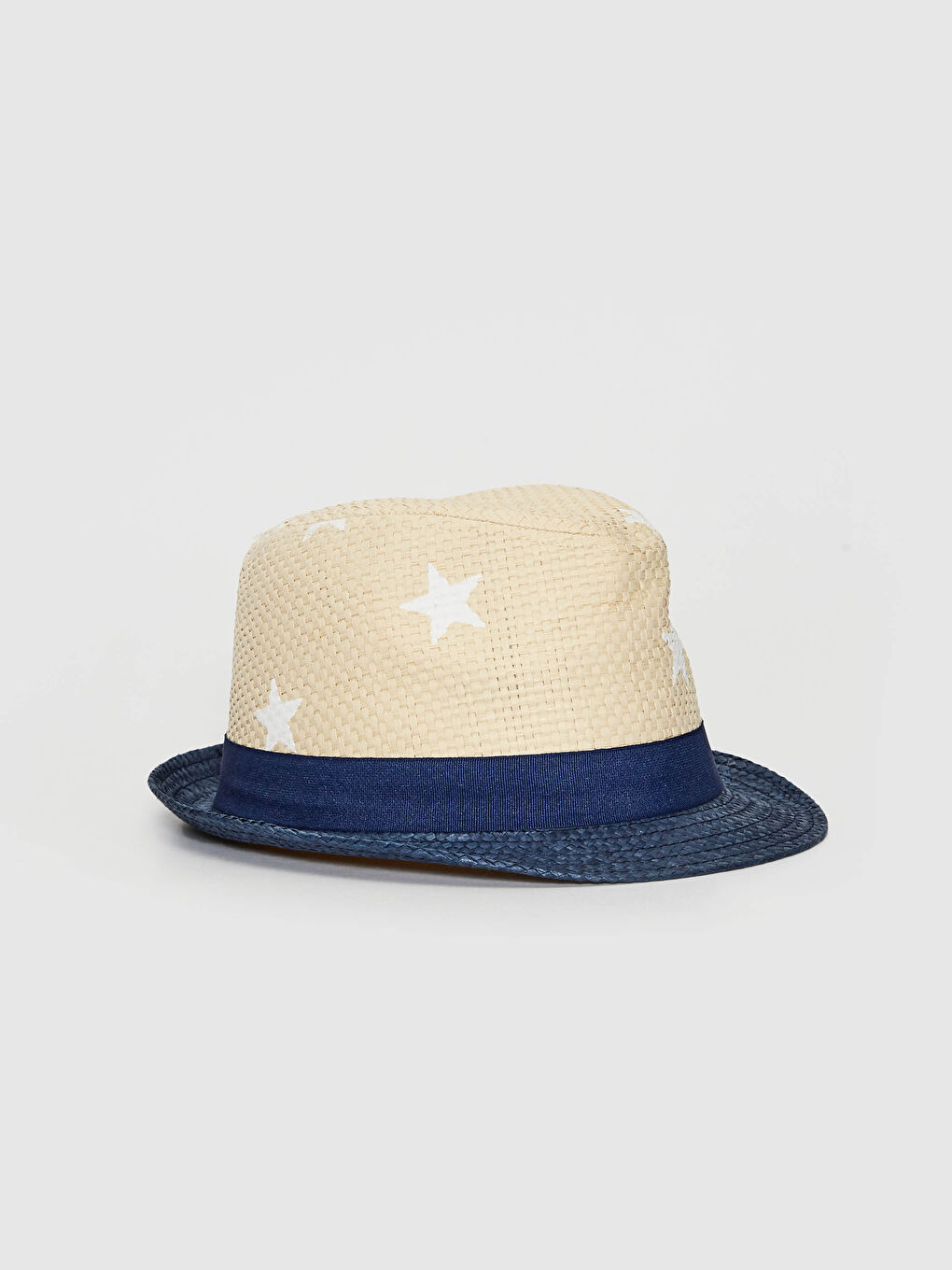 Сәби ұлдарға арналған сабан қалпақ