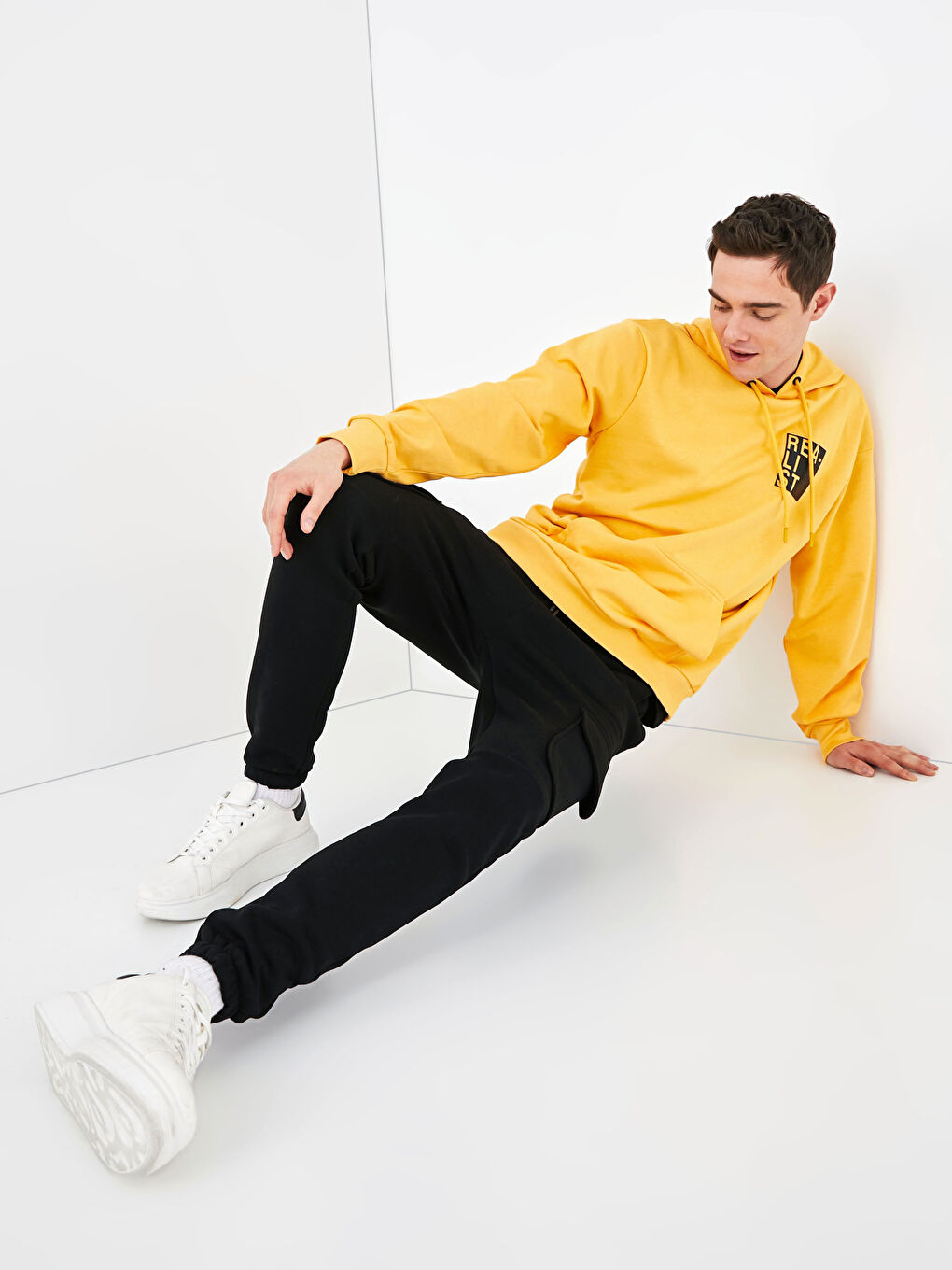 Siyah Standart Kalıp Kargo Eşofman Altı-5