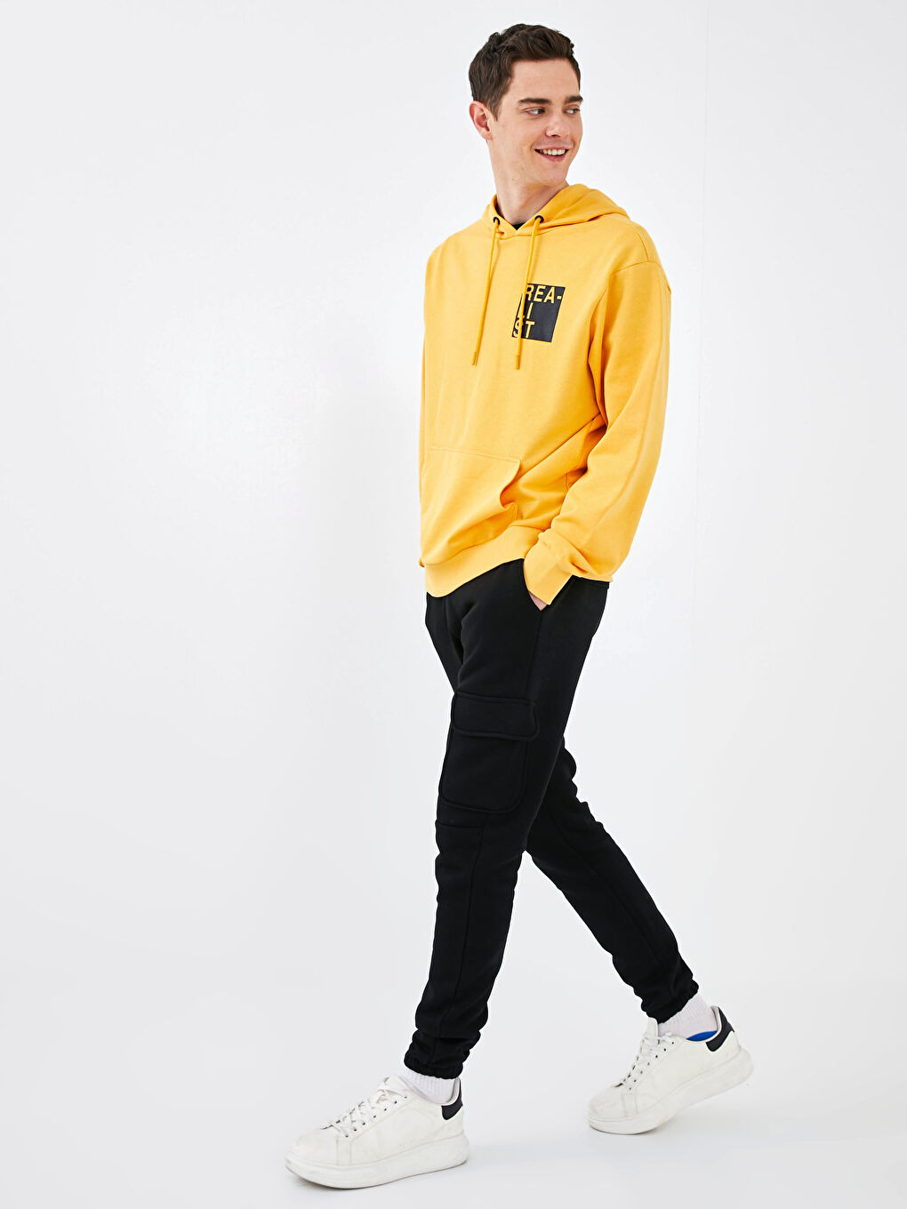 Siyah Standart Kalıp Kargo Eşofman Altı-1