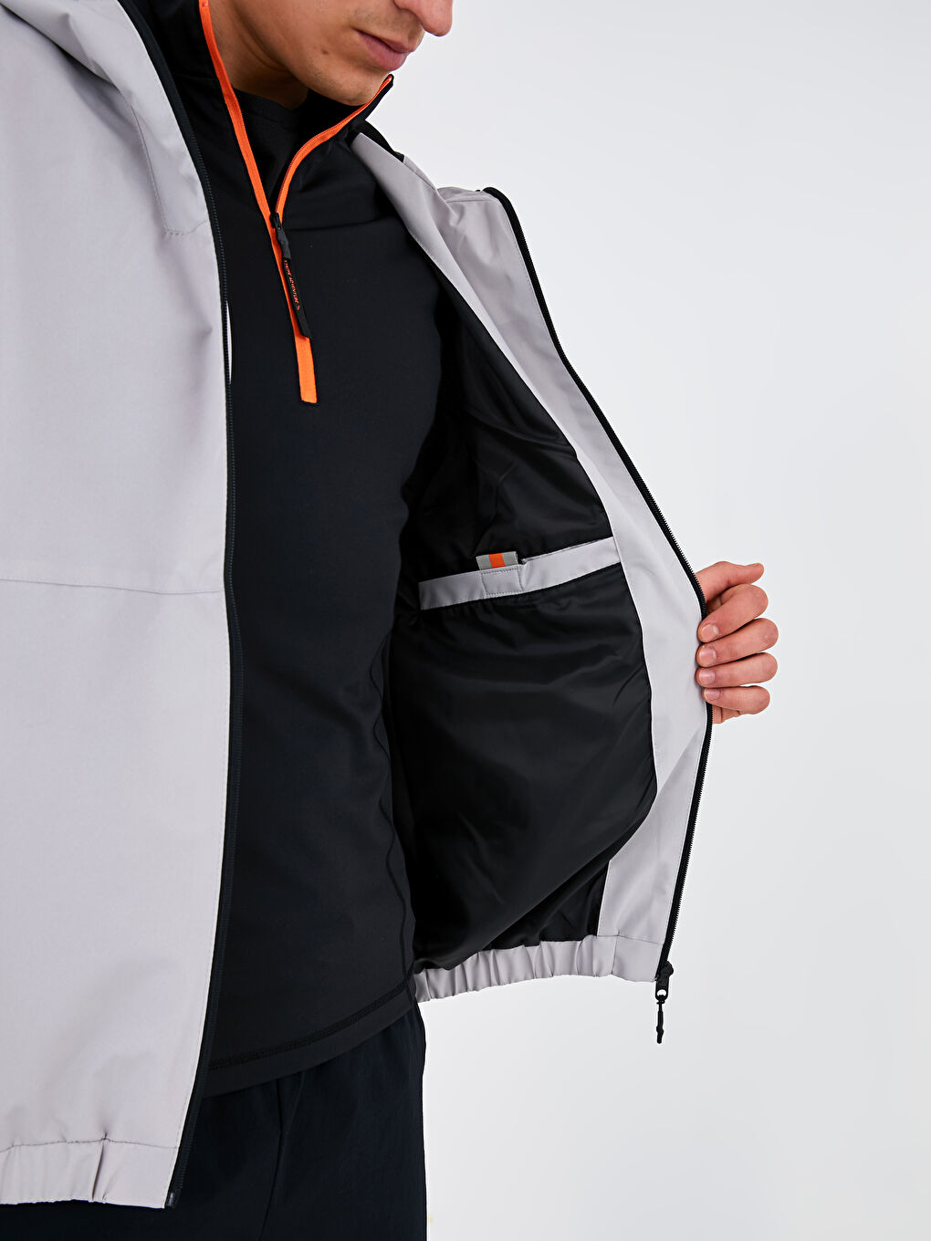 Bej Slim Fit Dik Yaka Kapüşonlu İnce Erkek Yağmurluk-4