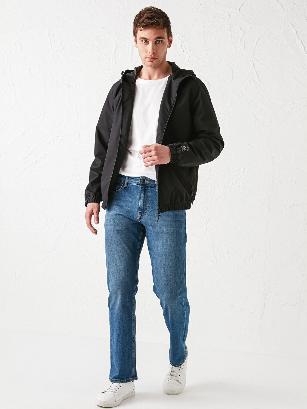 Slim Fit Straight Collar Hooded Thin Men's Raincoat-3