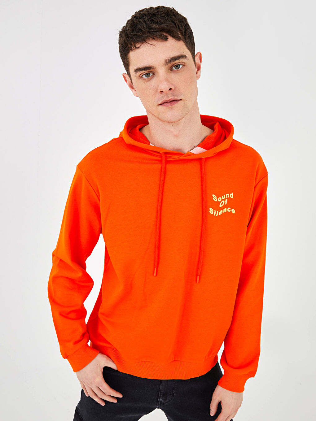 Turuncu Uzun Kollu Baskılı Erkek Hoodie