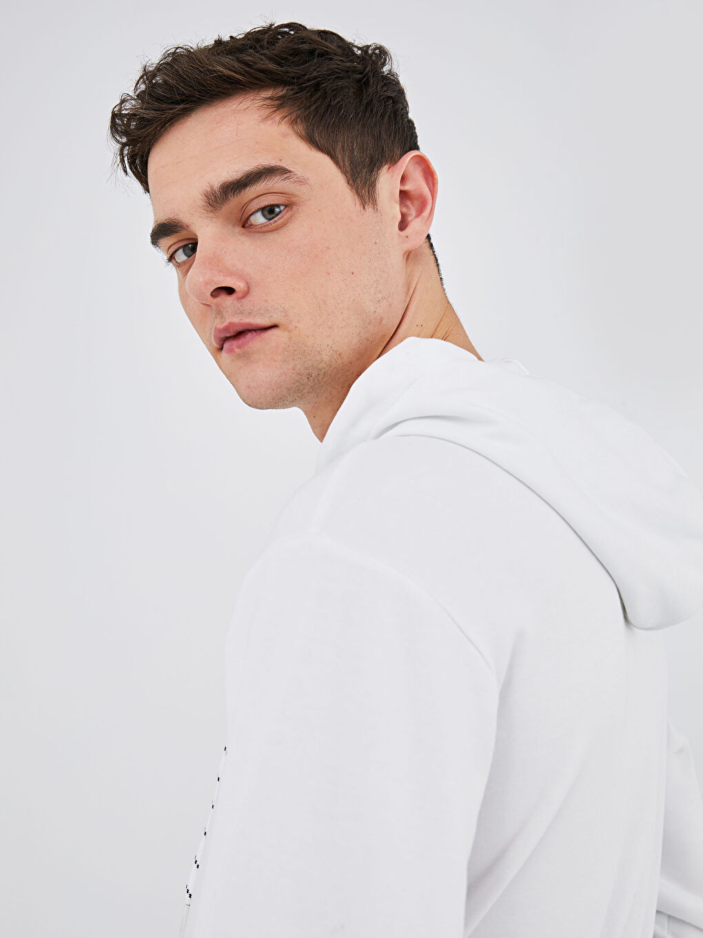 Beyaz Uzun Kollu Erkek Hoodie-2