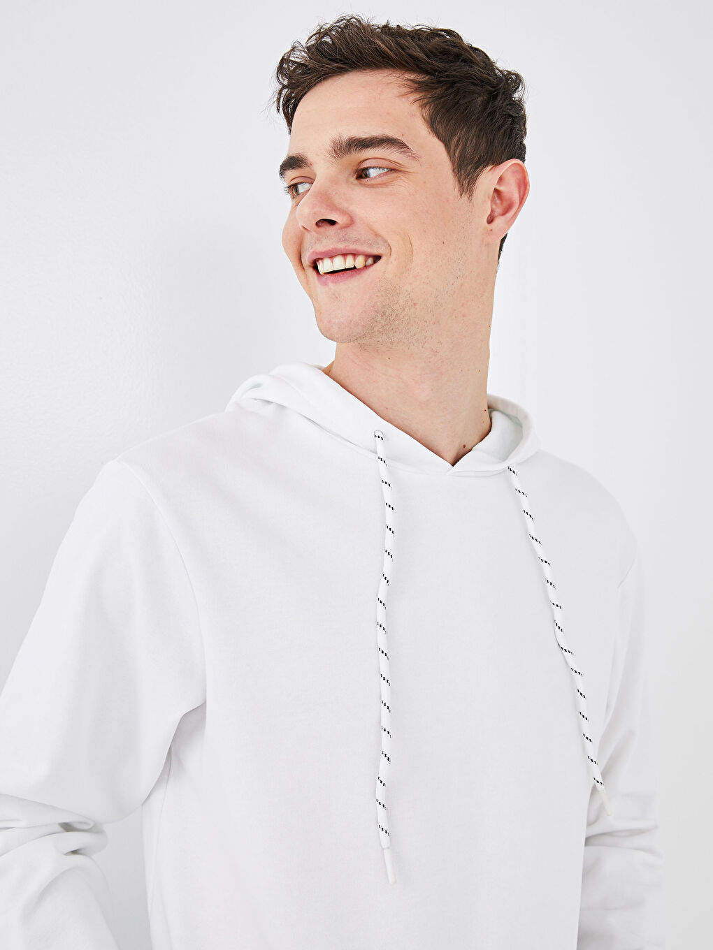Beyaz Uzun Kollu Erkek Hoodie-1